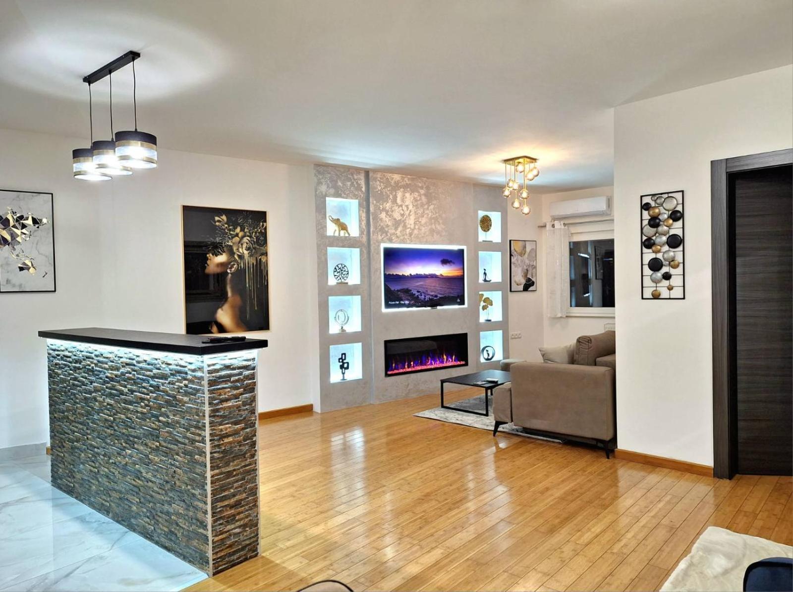 Queen - Private Parking Apartment