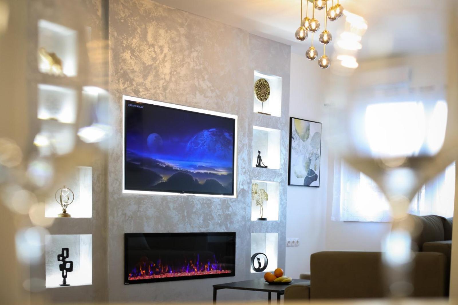 Queen - Private Parking Apartment Osijek