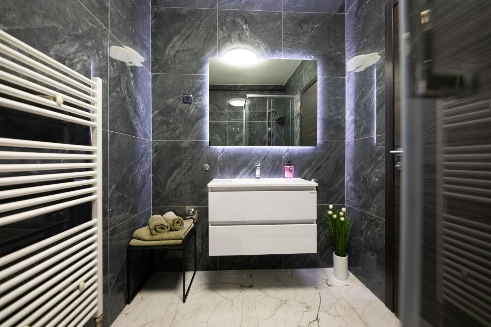 Apartment Queen - Private Parking Osijek